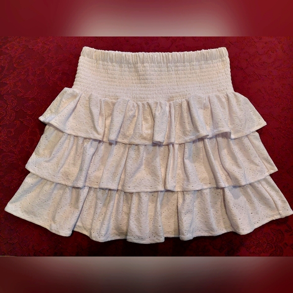 MICHAEL Michael Kors Dresses & Skirts - MICHAEL Michael Kors Lese Skirt with Ruffles